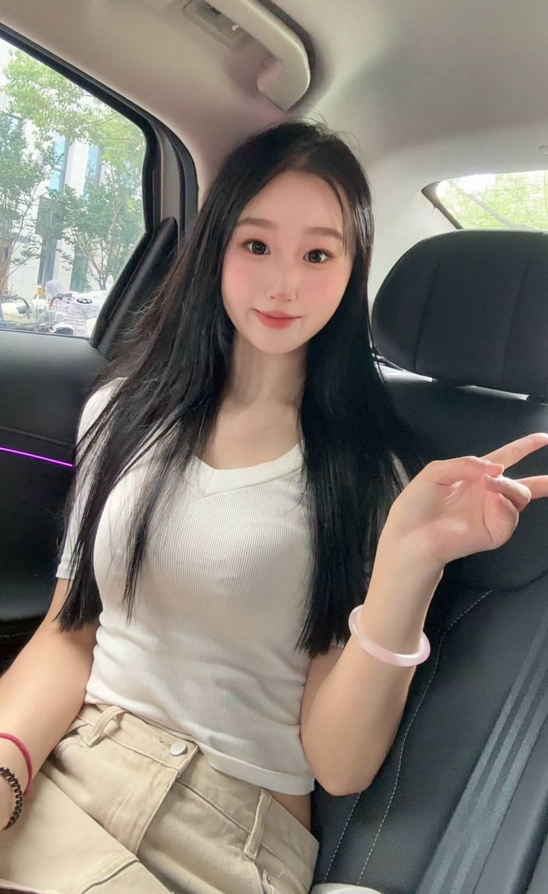 浙江 杭州 18岁 170cm 100 B杯 学生 可爱活泼。有情商 听话 娇羞 SM:否 无套:可 口交:否 过夜:可 同居:看情况 可飞:可以 价格:14 特点:可爱活泼。有情商 听话 娇羞