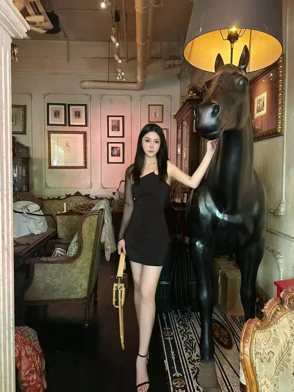 广东 深圳 26岁 168cm 112 D杯 服装 活泼 会一字马 无套:否 口交:可 过夜:可 同居:可 可飞:可 其他城市 港澳 特点:活泼 会一字马