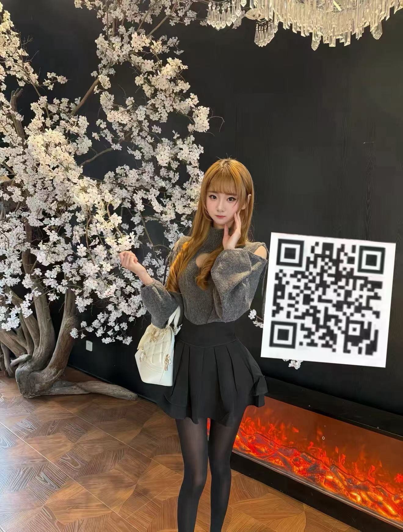 山西 太原 22岁 162cm 44 C杯 学生 可爱温柔懂事听话乖巧 抽烟纹身:无 SM:可 无套:否 口交:可 过夜:可 同居:可 可飞:可 价格:17 特点:可爱温柔懂事听话乖巧