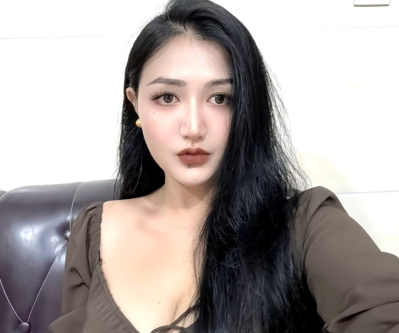 云南 昆明 28岁 172cm 128 D杯 美甲师 哈尼族 接受度高 可以根据你的喜好cos 如果需要应酬也可以陪你去喝酒 声音好听可以唱名族祝酒歌助兴 酒量比较好 口活很好可以口爆 敏感体质 会潮吹 喷水 抽烟纹身:不抽烟有纹身 SM:否 无套:可 口交:可 过夜:可 同居:可 可飞:可 其他城市 价格:10 特点:哈尼族 接受度高 可以根据你的喜好cos 如果需要应酬也可以陪你去喝酒 声音好听可以唱名族祝酒歌助兴 酒量比较好 口活很好可以口爆 敏感体质 会潮吹 喷水
