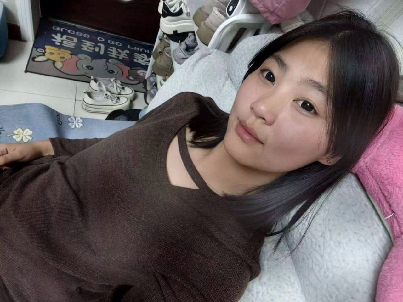 甘肃 酒泉 18岁 172cm 108 C杯 无 身材挺好的 SM:否 无套:否 口交:可 过夜:否 同居:否 可飞:可 价格:3.5 特点:身材挺好的