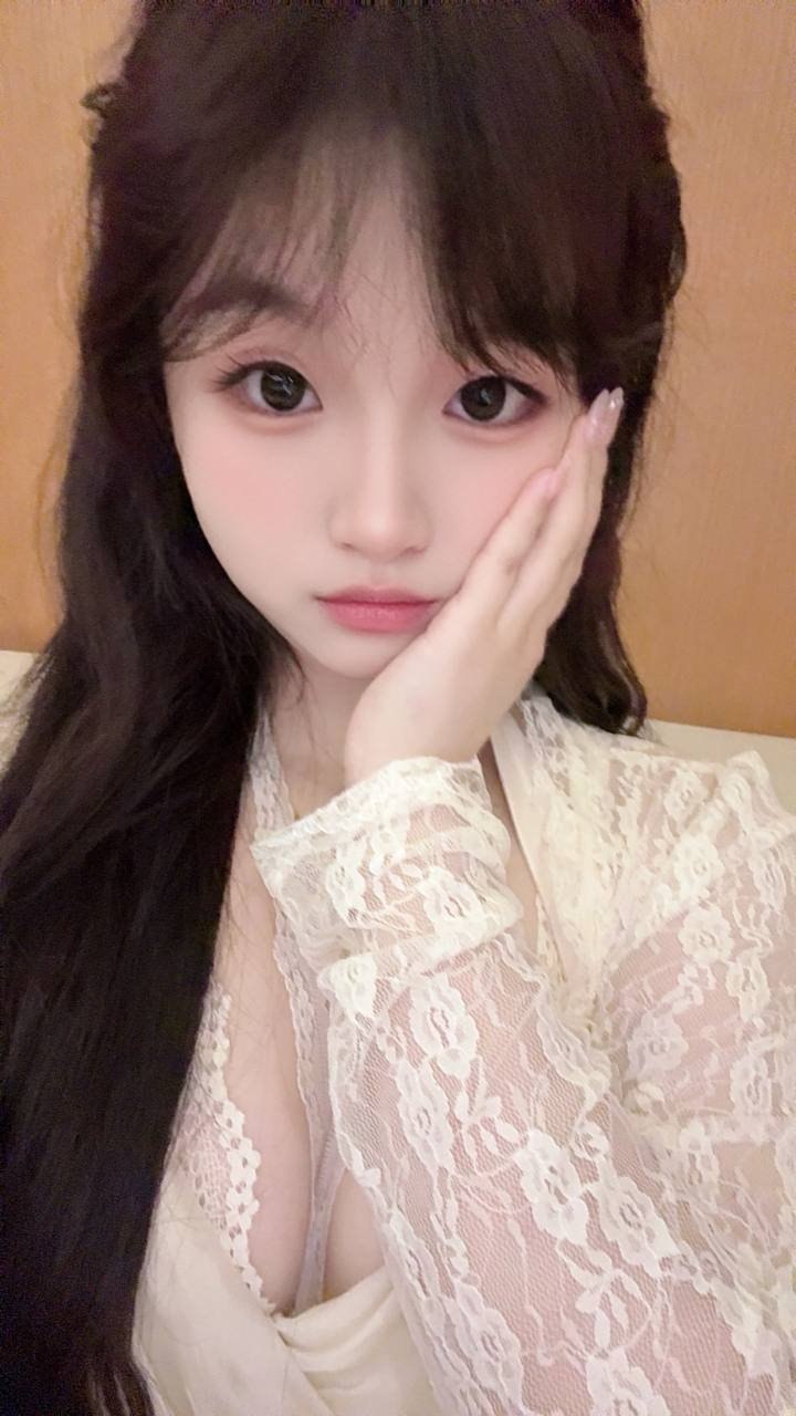 福建 厦门 20岁 160cm 97 C杯 学生 听话 甜美 可爱 会唱歌 抽烟纹身:无 SM:否 无套:否 口交:可 过夜:可 同居:可 可飞:可以 除了偏远地区 价格:30 特点:听话 甜美 可爱 会唱歌