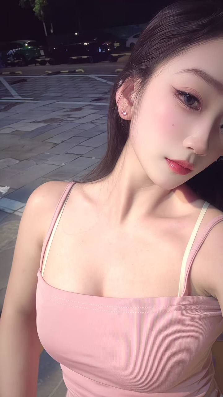 广东 深圳 宝安 22岁 162cm 99 B杯 美容 不闹腾,很懂事,可甜可御,穿衣打扮也可以按照哥哥喜欢的风格来 抽烟纹身:无 SM:否 无套:否 口交:可 过夜:可 同居:可 可飞:可 价格:60 特点:不闹腾,很懂事,可甜可御,穿衣打扮也可以按照哥哥喜欢的风格来