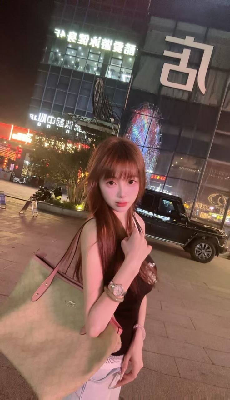广东 揭阳 21岁 160cm 90 B杯 自由 会提供情绪价值 不做作 身材比较好 懂情调 SM:否 无套:可 口交:可 过夜:可 同居:可 可飞:可(加1k) 价格:10.5 特点:会提供情绪价值 不做作 身材比较好 懂情调