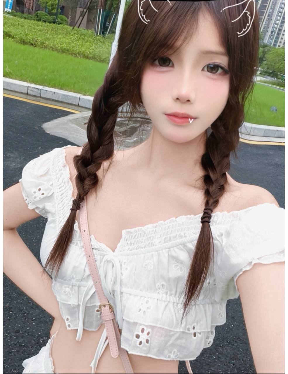 江西 南昌 18岁 160cm 100 C杯 学生 比较听话,喜欢长期的风格多变 SM:是 无套:否 口交:可 过夜:可 同居:可 可飞:可 异地 外省 港澳伴游 价格:20 特点:比较听话,喜欢长期的风格多变