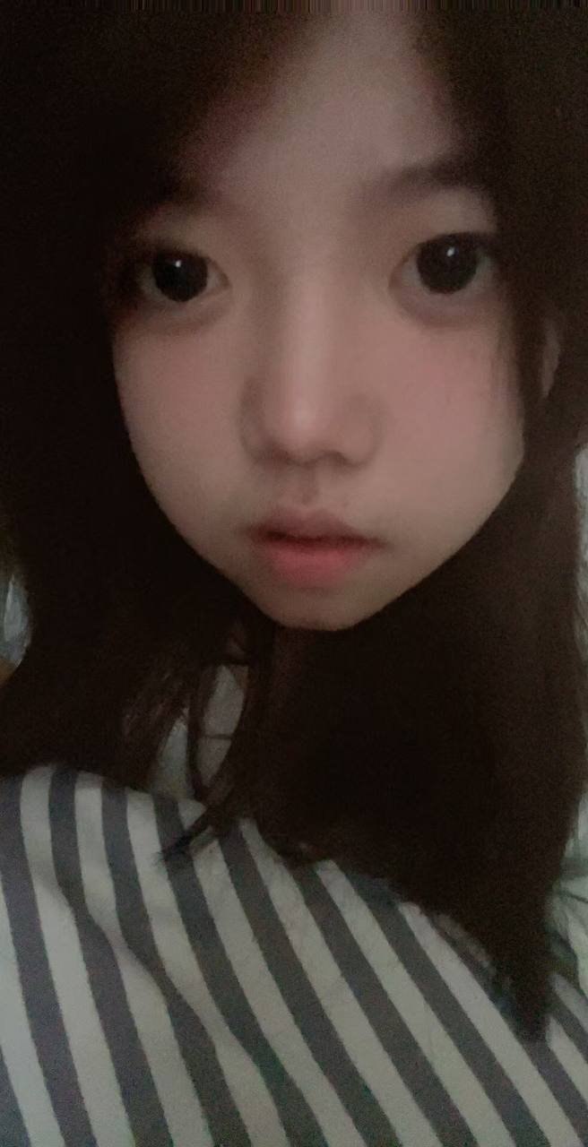 福建 厦门 18岁 154cm 92 A杯 学生 我会讲话 抽烟纹身:有抽烟无纹身 SM:否 无套:否 口交:可 过夜:可 同居:否 可飞:不可以 价格:1 特点:我会讲话