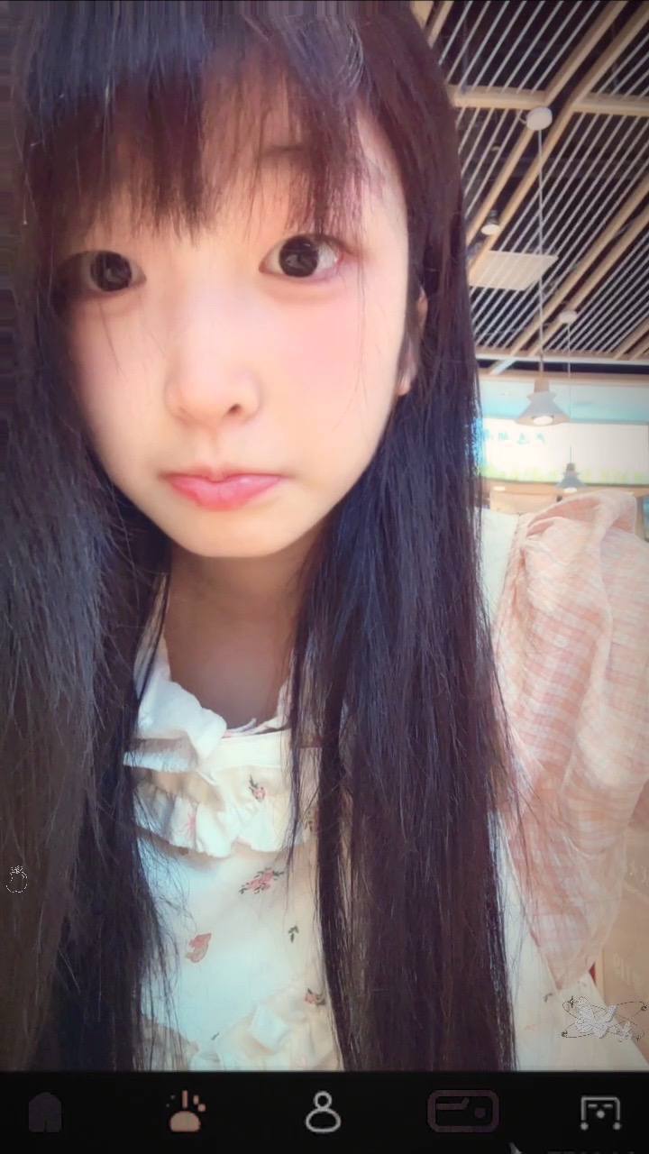 广东 广州 18岁 166cm 113 C杯 暂无 顶骚妹妹 极品大M 白hu 性格听话 待哥哥调教的一只纯骚母狗 年纪小 玩起来很爽 接受度拉满 抽烟纹身:无 SM:是 无套:可 口交:可 过夜:可 同居:可 可飞:可 价格:6 特点:顶骚妹妹 极品大M 白hu 性格听话 待哥哥调教的一只纯骚母狗 年纪小 玩起来很爽 接受度拉满
