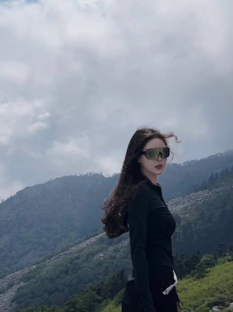 陕西 西安 25岁 168cm 100 C杯 美容类 平时与人为善真诚,温柔体贴型懂事。为他人着想,比较安静内敛。善解人意。懂礼仪谈吐文雅有素质 情绪稳定不做作,没有不良嗜好,相处起来让人安心。风格可以多变,甜美性感。天生有酒窝,笑容甜美治愈。身材高挑 气质好 天然熊大,可以乳夹。可以穿喜欢的丝袜 声音温柔 叫床好听,圈子干净。 抽烟纹身:电子烟 无纹身 SM:否 无套:否 口交:可 过夜:可 同居:否 可飞:可 其他城市 价格:10 特点:平时与人为善真诚,温柔体贴型懂事。为他人着想,比较安静内敛。善解人意。懂礼仪谈吐文雅有素质 情绪稳定不做作,没有不良嗜好,相处起来让人安心。风格可以多变,甜美性感。天生有酒窝,笑容甜美治愈。身材高挑 气质好 天然熊大,可以乳夹。可以穿喜欢的丝袜 声音温柔 叫床好听,圈子干净。