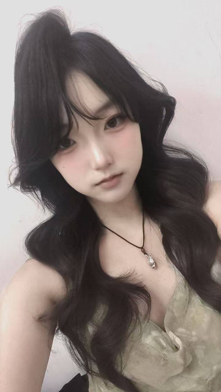 陕西 汉中 19岁 156cm 78 B杯 游泳教练 学过国标和民族舞,年纪小,长的嫩,下面紧,水多,敏感,腰细,性格活泼,长的可爱,腿又细又直 抽烟纹身:抽烟 SM:是 无套:可 口交:可 过夜:可 同居:否 可飞:周边可以 价格:6 特点:学过国标和民族舞,年纪小,长的嫩,下面紧,水多,敏感,腰细,性格活泼,长的可爱,腿又细又直