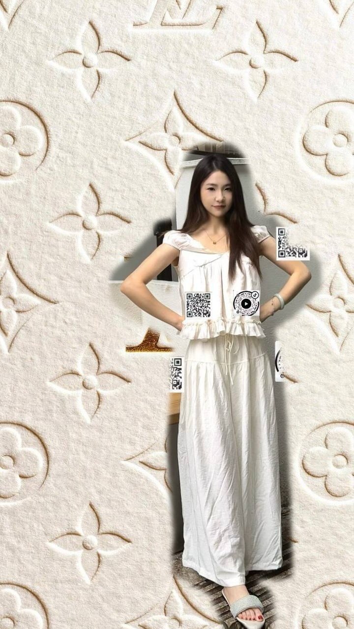 浙江 义乌 22岁 165cm 103 B杯 自由 天生丽质 无整 本人比照片好看 认证视频是纯素颜 新人 抽烟纹身:有纹身 SM:轻微 无套:否 口交:否 过夜:可 同居:可 可飞:可 价格:2 特点:天生丽质 无整 本人比照片好看 认证视频是纯素颜 新人