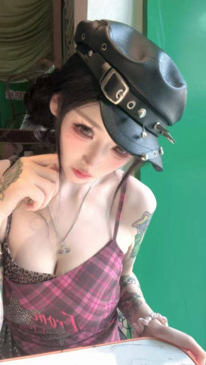 北京 北京 22岁 168cm 100 D杯 学生 接受程度高 sm 换装 SM:是 无套:可 口交:可 过夜:可 可飞:可 价格:10 特点:接受程度高 sm 换装