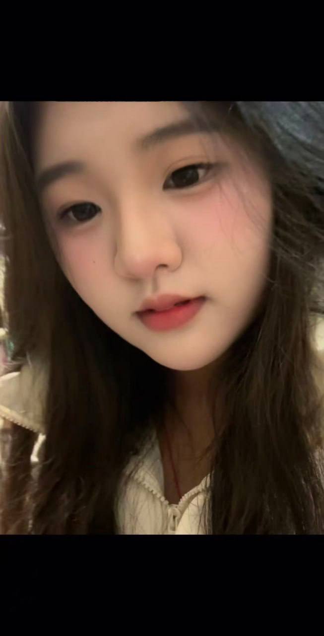云南 昆明 20岁 165cm 140 D杯 学生 主动 听话 抽烟纹身:无 SM:是 无套:可 口交:可 过夜:可 同居:否 可飞:可 价格:7 特点:主动 听话