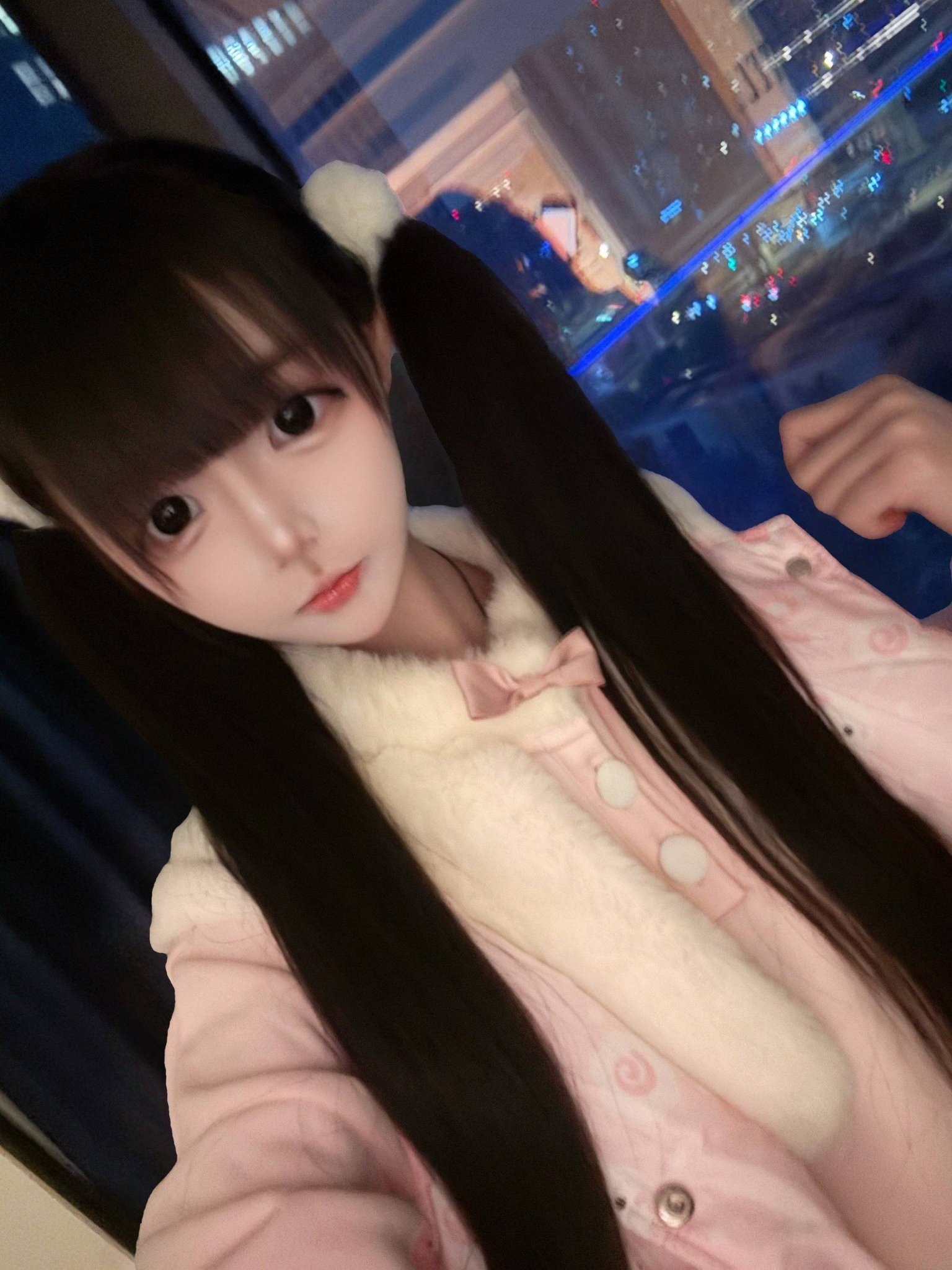 浙江 杭州 19岁 162cm 90 B杯 女生 粘人 抽烟纹身:无 SM:是 无套:否 口交:可 过夜:可 同居:可 可飞:可 价格:8 特点:粘人