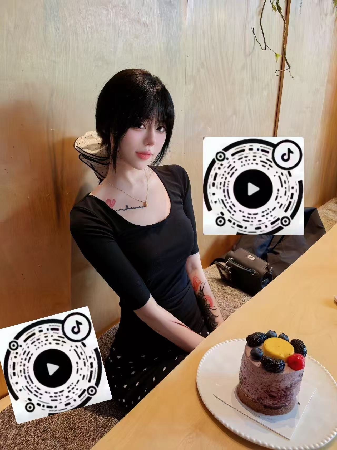 河南 焦作 23岁 160cm 85 B杯 美妆 长得好看 身材好 紧 会吸会夹 水多 听话 反差 喜欢穿烧烧的衣服 喜欢挑逗 性欲强 会配合不死鱼 抽烟纹身:有纹身 SM:否 无套:否 口交:否 过夜:可 同居:否 可飞:可 价格:9 特点:长得好看 身材好 紧 会吸会夹 水多 听话 反差 喜欢穿烧烧的衣服 喜欢挑逗 性欲强 会配合不死鱼