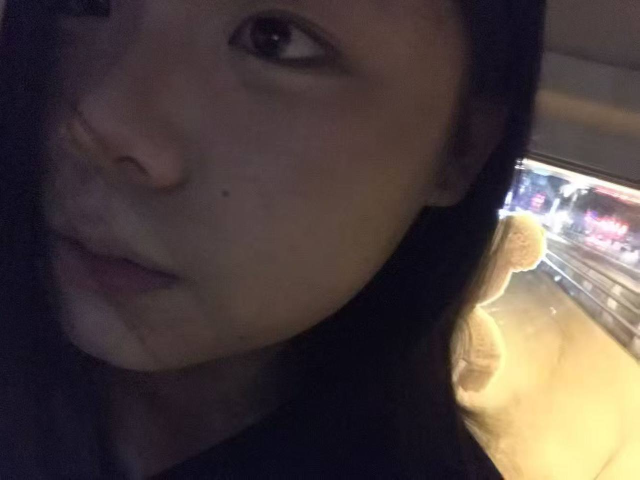 山东 枣庄 滕州 18岁 160cm 110 D杯 无 真诚,好说话 抽烟纹身:无 SM:否 无套:可 口交:可 过夜:可 同居:否 可飞:可 价格:2 特点:真诚,好说话