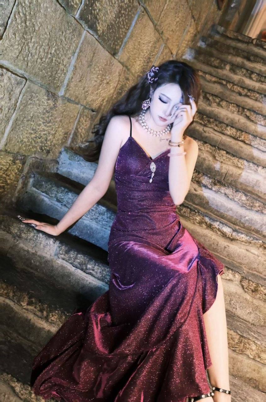 浙江 温州 19岁 165cm 90 B杯 学生 可甜可御,皮肤身材超好,素颜美女,听话很乖,超配合 SM:否 无套:否 口交:可 过夜:可 同居:可 可飞:可 价格:12 特点:可甜可御,皮肤身材超好,素颜美女,听话很乖,超配合