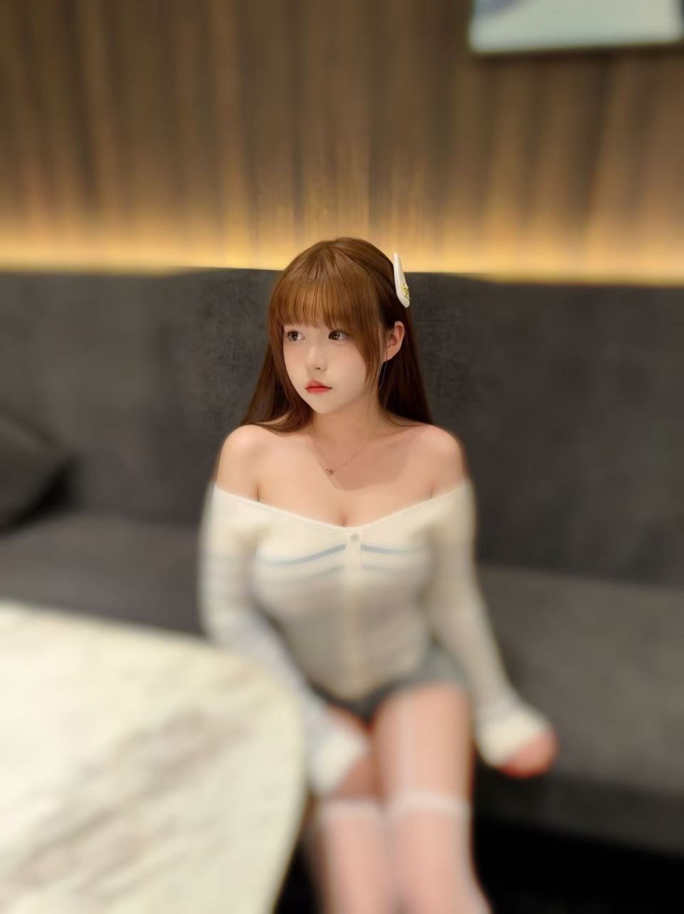 浙江 温州 18岁 160cm 114 C杯 女生 可爱听话 性格乖巧 皮肤白 萌萌的肉肉的 抽烟纹身:无 SM:是 无套:否 口交:可 过夜:可 同居:否 可飞:可 特点:可爱听话 性格乖巧 皮肤白 萌萌的肉肉的
