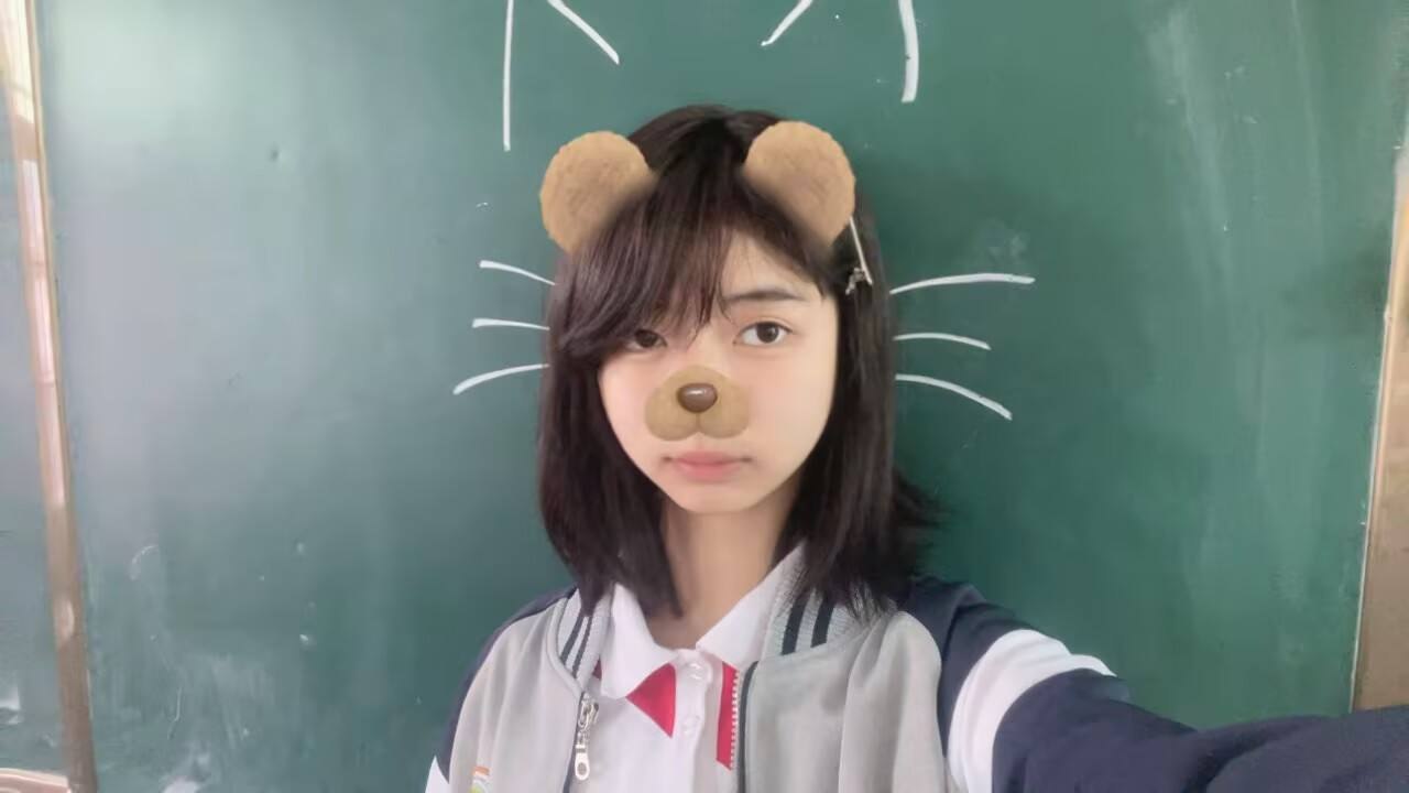 湖北 黄石 18岁 162cm 92 A杯 学生 很嫩 听话 乖巧 干净 主动 反差型 接受度高 抽烟纹身:无 SM:是 无套:可 口交:可 过夜:可 可飞:否 黄石本地 价格:10 特点:很嫩 听话 乖巧 干净 主动 反差型 接受度高