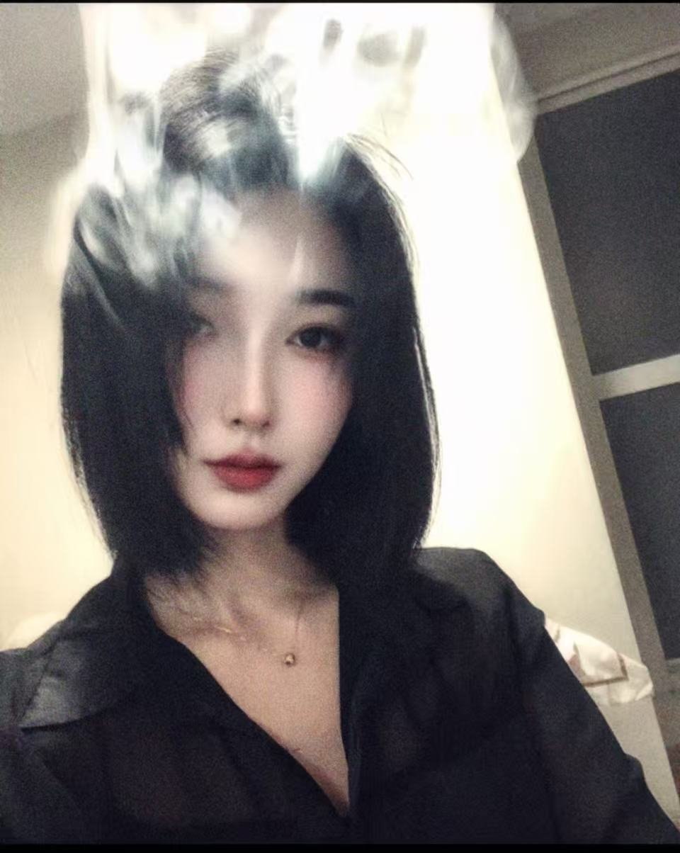 广东 深圳 30岁 170cm 100 A杯 工作 腿长 会唱歌 抽烟纹身:抽烟 左手纹身 SM:否 无套:否 口交:可 过夜:可 同居:否 可飞:不能 最好深圳市内 价格:4-20 特点:腿长 会唱歌