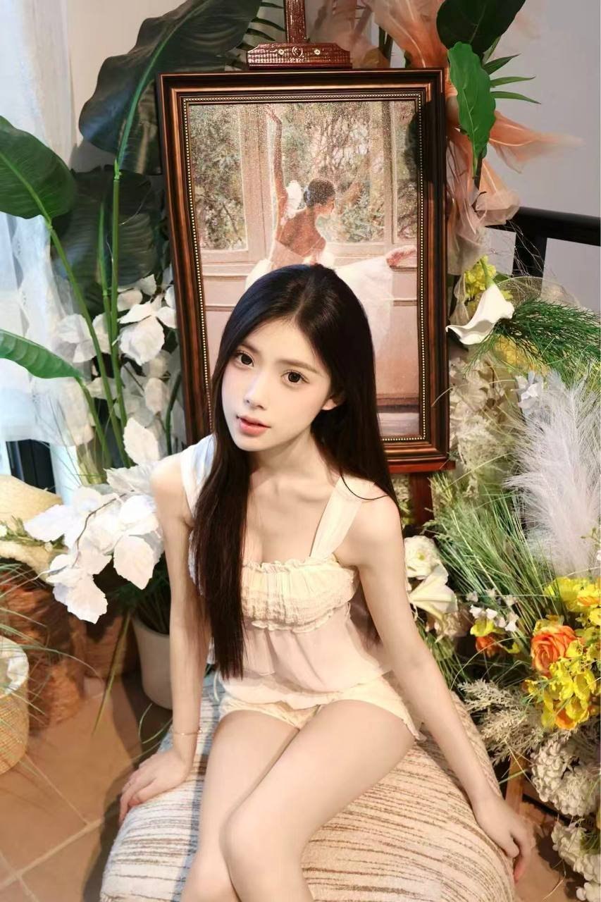 广东 深圳 24岁 166cm 90 C杯 刚毕业 白皮腿长身材好 情绪价值到位 反差感极强 懂情调 平时乖巧有趣 反差感极 甜御都可 希望哥哥爱干净懂尊重 抽烟纹身:无 SM:是 无套:可 口交:可 过夜:可 同居:可 可飞:可,港澳台 价格:18 特点:白皮腿长身材好 情绪价值到位 反差感极强 懂情调 平时乖巧有趣 反差感极 甜御都可 希望哥哥爱干净懂尊重