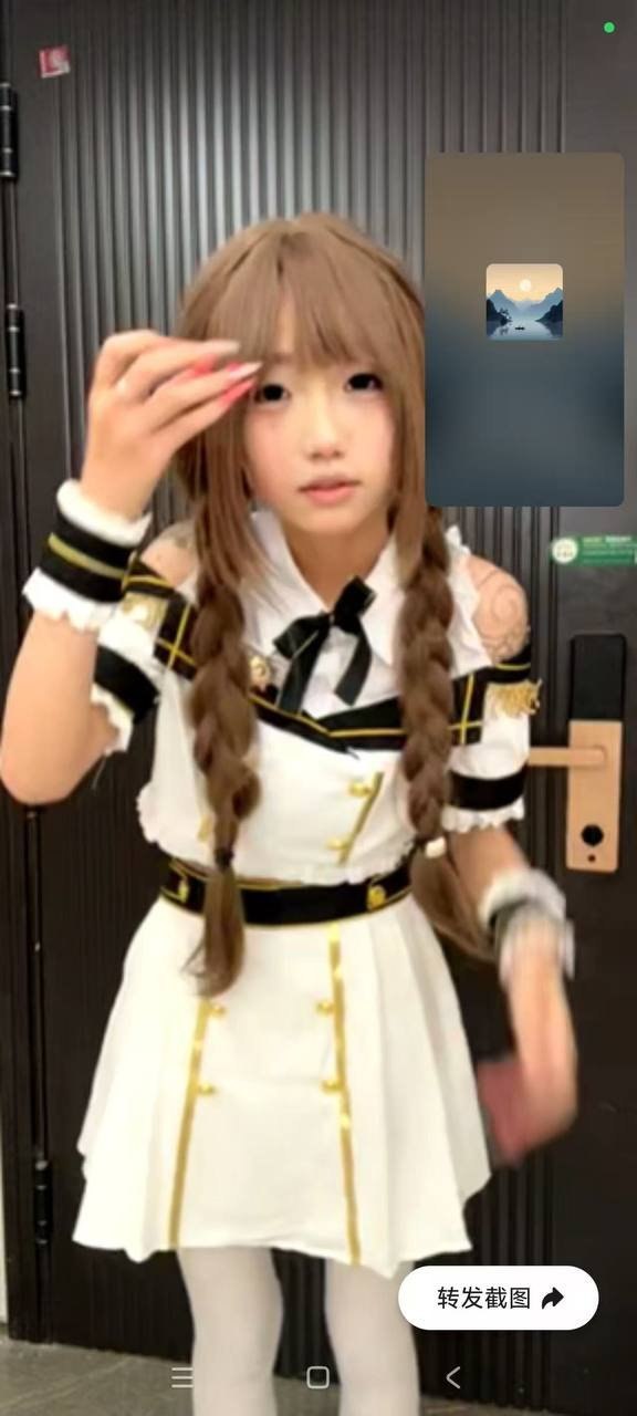 广东 深圳 18岁 163cm 82 A杯 待业 虽然有纹身 但是长的很可爱 很瘦很听话 第一次接 抽烟纹身:有抽烟有纹身 SM:轻微 无套:可 口交:可 过夜:可 同居:可 可飞:只接广东 价格:10 特点:虽然有纹身 但是长的很可爱 很瘦很听话 第一次接