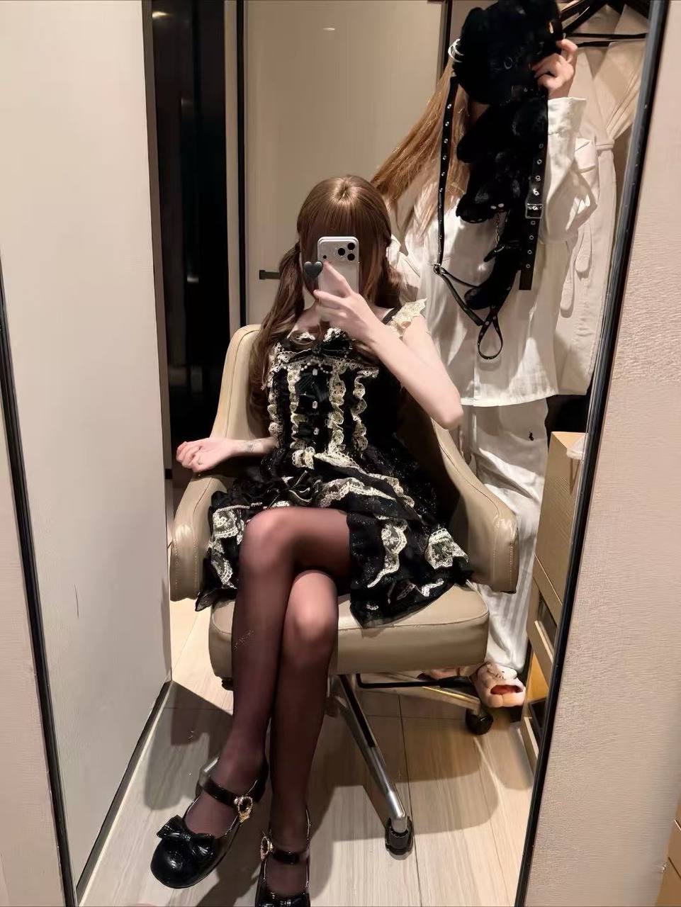 福建 福州 18岁 165cm 85 B杯 游戏陪玩 方面主动床上榨汁机反差甜妹脾气好性格好可爱讨人喜欢 抽烟纹身:有 SM:轻微 无套:否 口交:可 过夜:可 同居:可 可飞:否 价格:7 特点:方面主动床上榨汁机反差甜妹脾气好性格好可爱讨人喜欢