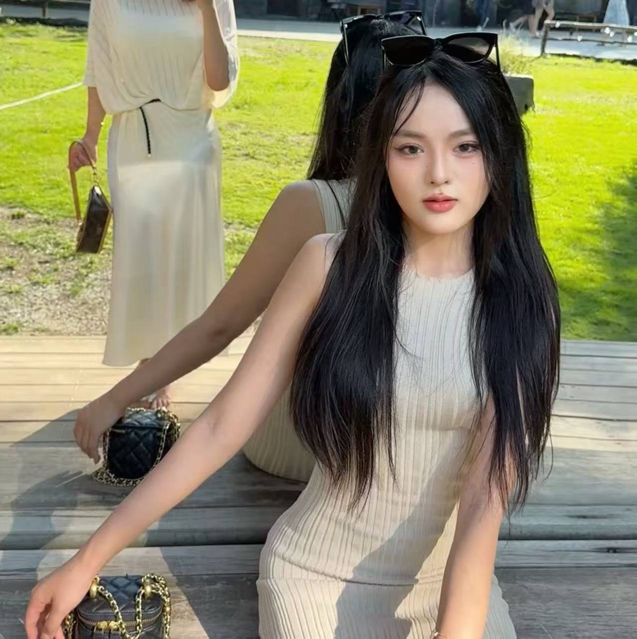 浙江 嘉兴 25岁 165cm 52 B杯 美容 第一次找包养,以前没接触过,优先找长期的大哥,干净,心思细腻 抽烟纹身:无 SM:否 无套:否 口交:可 过夜:可 同居:否 可飞:可,嘉兴上海杭州苏州周边及外省 价格:10 特点:第一次找包养,以前没接触过,优先找长期的大哥,干净,心思细腻