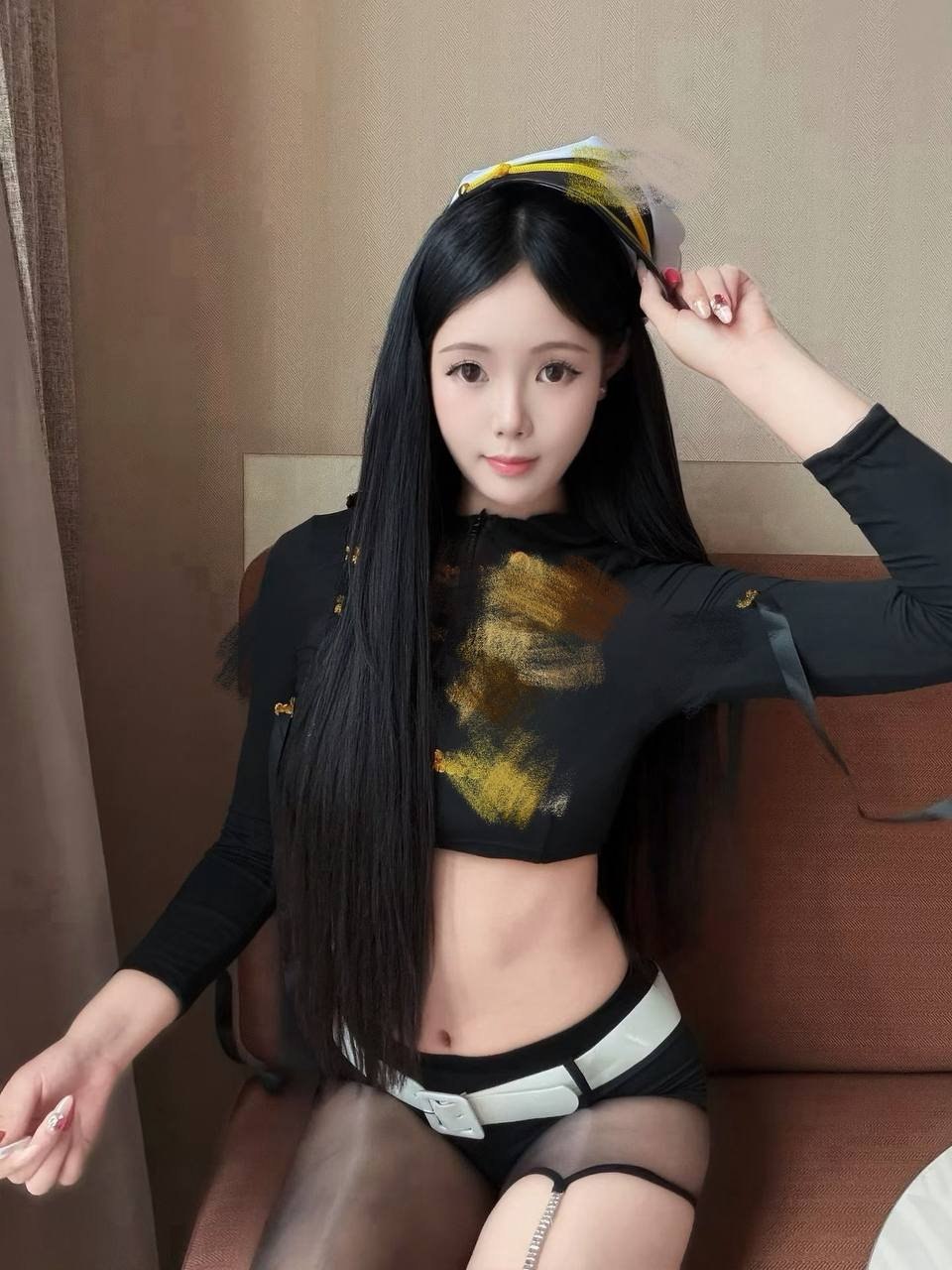 广东 深圳 21岁 166cm 102 C杯 老师 皮肤白状态好,听话乖巧,文静 SM:是 无套:可 口交:可 过夜:可 同居:可 可飞:可 协商 价格:7 特点:皮肤白状态好,听话乖巧,文静