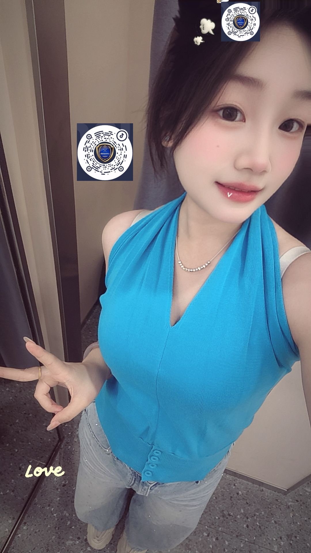 广东 惠州 23岁 160cm 115 B杯 服务员 只要钱,不要名分,懂事乖巧,不作,不闹 抽烟纹身:无 SM:否 无套:可 口交:否 过夜:可 同居:否 价格:4-6 特点:只要钱,不要名分,懂事乖巧,不作,不闹