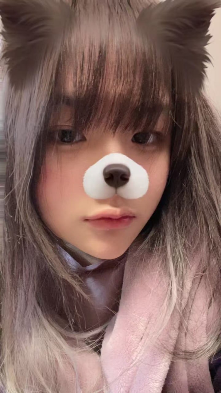 广东 深圳 20岁 163cm 140 D杯 学生 清纯学生妹第一次找 实习期 家里管教比较严 私生活比较干净 三点粉 紧 嫩 床上主动反差大 不死鱼 会配合 抽烟纹身:有 SM:否 无套:否 口交:可 过夜:否 同居:否 可飞:可 价格:1 特点:清纯学生妹第一次找 实习期 家里管教比较严 私生活比较干净 三点粉 紧 嫩 床上主动反差大 不死鱼 会配合