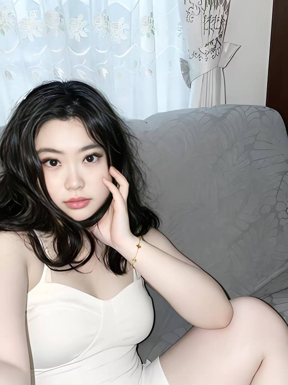 河南 郑州 28岁 165cm 120 C杯 体制内 声音好听 有肉感 姿势多 体制内乖乖女 性格腼腆 第一次下海 希望哥哥爱 抽烟纹身:无 SM:是 无套:否 口交:可 过夜:可 同居:可 可飞:可 价格:2.5 特点:声音好听 有肉感 姿势多 体制内乖乖女 性格腼腆 第一次下海 希望哥哥爱