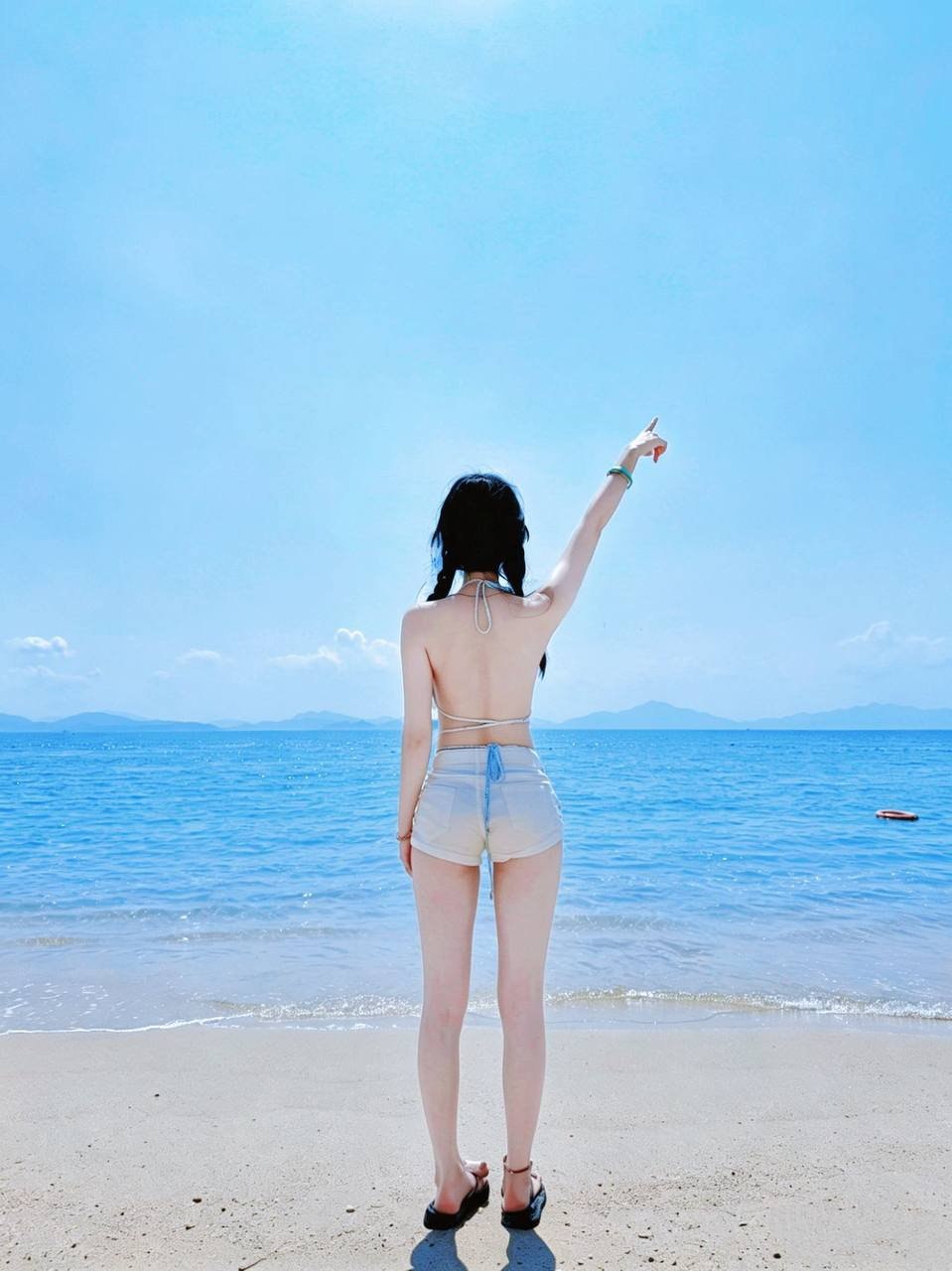 广东 深圳 18岁 164cm 92 B杯 酒吧营销 骚 抽烟纹身:无 SM:是 无套:可 口交:可 过夜:可 同居:否 可飞:待定 深圳 价格:8 特点:骚