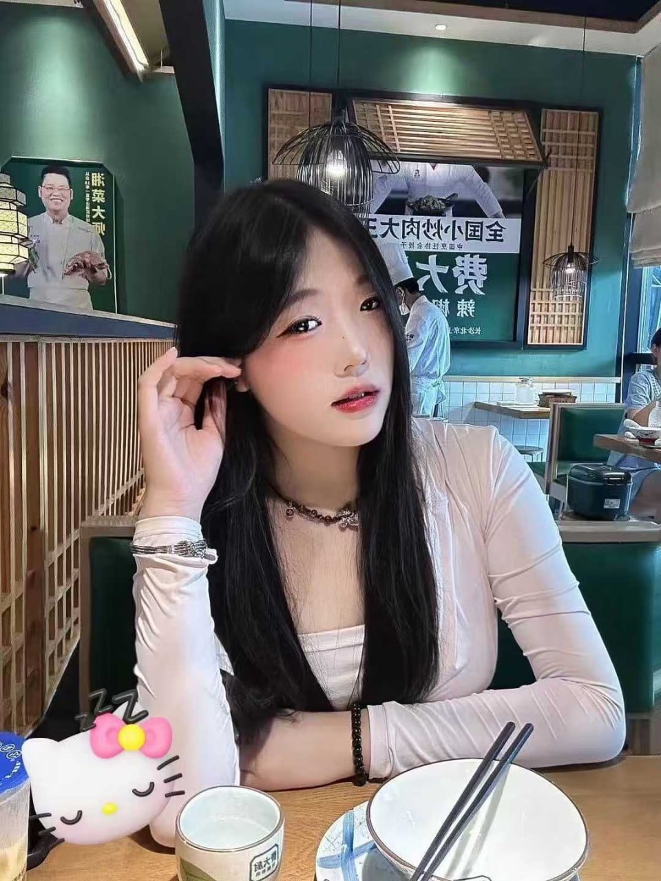 广东 深圳 19岁 170cm 132 D杯 可口 可无 可内 可飞 可甜可御 乖巧听话 温柔体贴 懂事不粘人 情商高 身材好 超绝长腿 床上主动 床上非常的骚 绝活多多 接受尺度高 可配合老板尝试新姿势玩法 抽烟纹身:无 SM:是 无套:可 口交:可 过夜:否 同居:可 可飞:可 价格:8-15 特点:可口 可无 可内 可飞 可甜可御 乖巧听话 温柔体贴 懂事不粘人 情商高 身材好 超绝长腿 床上主动 床上非常的骚 绝活多多 接受尺度高 可配合老板尝试新姿势玩法