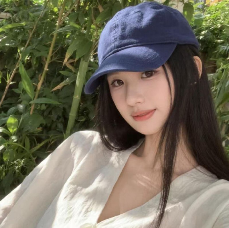 广东 广州 22岁 165cm 93 B杯 学生 暨南大学艺术系211在读学生,清纯甜美、听话懂事、温柔乖巧、双商在线。特长:唱歌、跳舞、画画都略通的戏导生。无整、皮肤白、蜜桃臀、反差、人照无差 抽烟纹身:无 SM:是 无套:否 口交:可 过夜:可 可飞:可 外省 港澳 出国 价格:24 特点:暨南大学艺术系211在读学生,清纯甜美、听话懂事、温柔乖巧、双商在线。特长:唱歌、跳舞、画画都略通的戏导生。无整、皮肤白、蜜桃臀、反差、人照无差