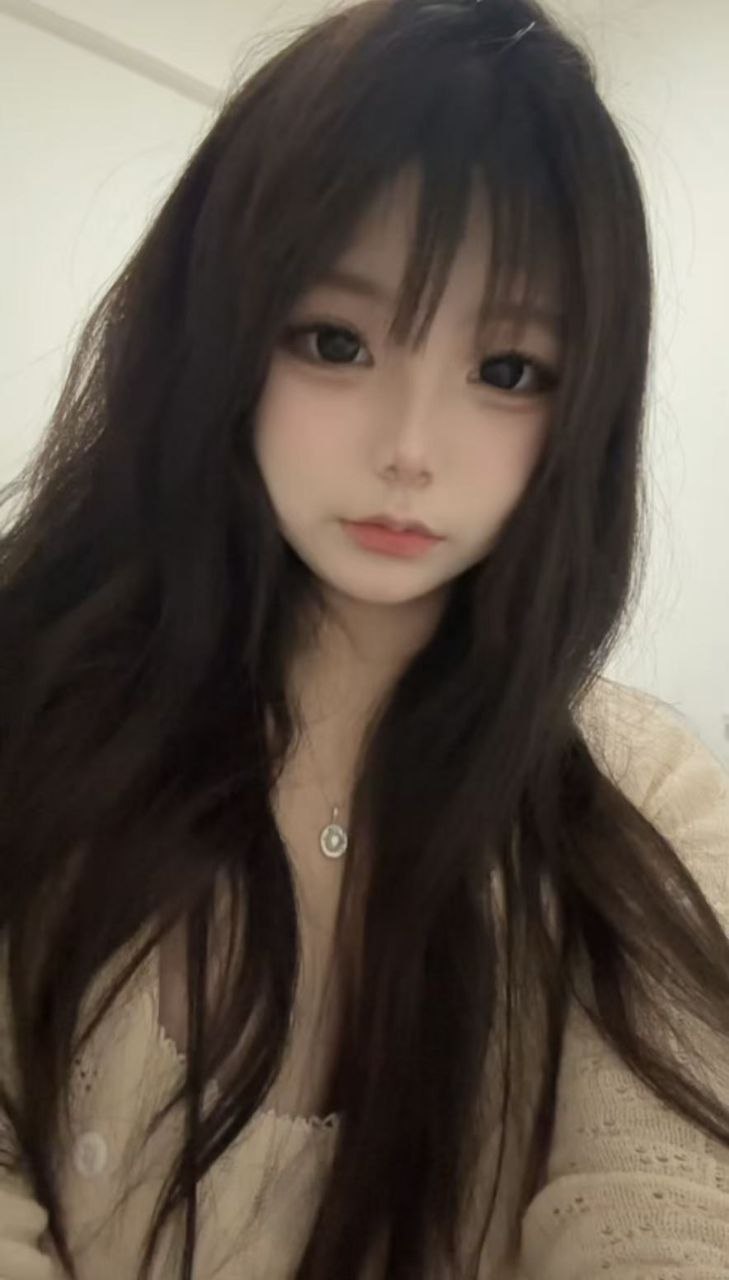 广东 广州 18岁 156cm 96 C杯 有点黏人 抽烟纹身:无 SM:是 无套:否 口交:可 过夜:可 可飞:可 价格:6-9 特点:有点黏人