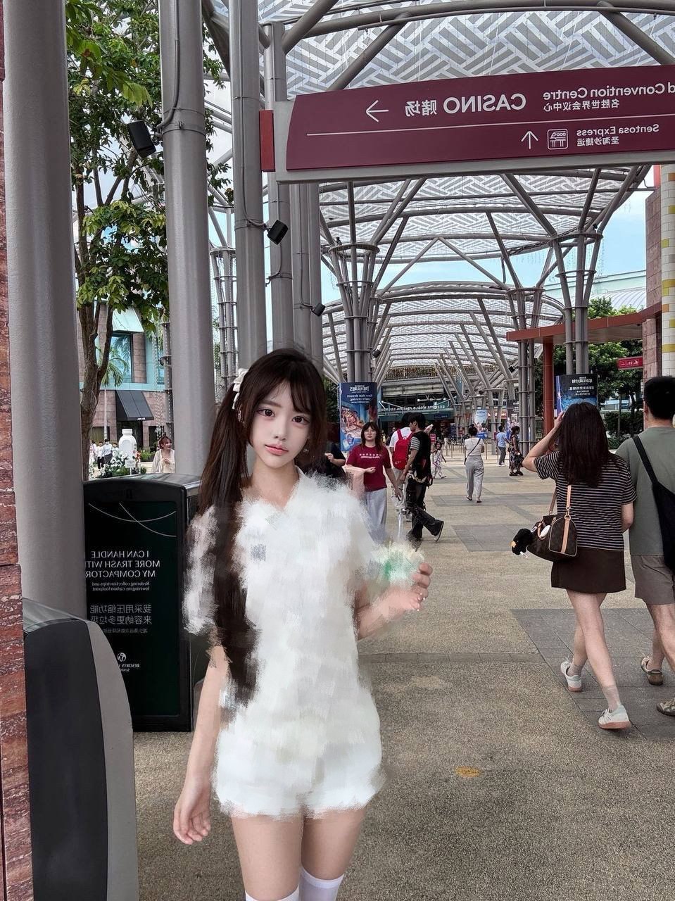 江苏 南京 21岁 168cm 40 C杯 学生 白幼瘦 风格多变 会弹钢琴 国画 全身无整 SM:否 无套:否 口交:可 过夜:可 可飞:可 价格:21 特点:白幼瘦 风格多变 会弹钢琴 国画 全身无整