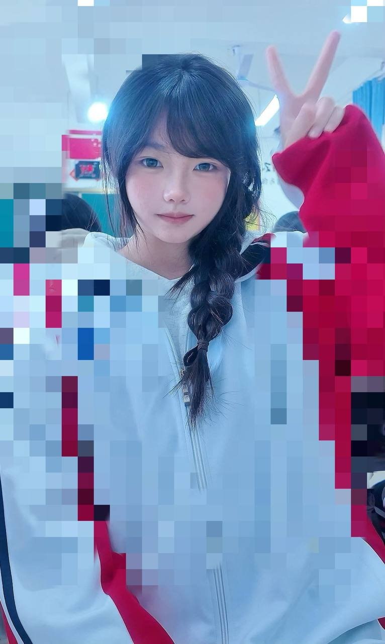 贵州 黔南 18岁 160cm 110 C杯 学生 年轻 在校大学生 皮肤白 胸大 性格温柔听话 甜妹风格 微胖身材bbw SM:否 无套:可 口交:可 过夜:可 同居:可 可飞:否 价格:2 特点:年轻 在校大学生 皮肤白 胸大 性格温柔听话 甜妹风格 微胖身材bbw