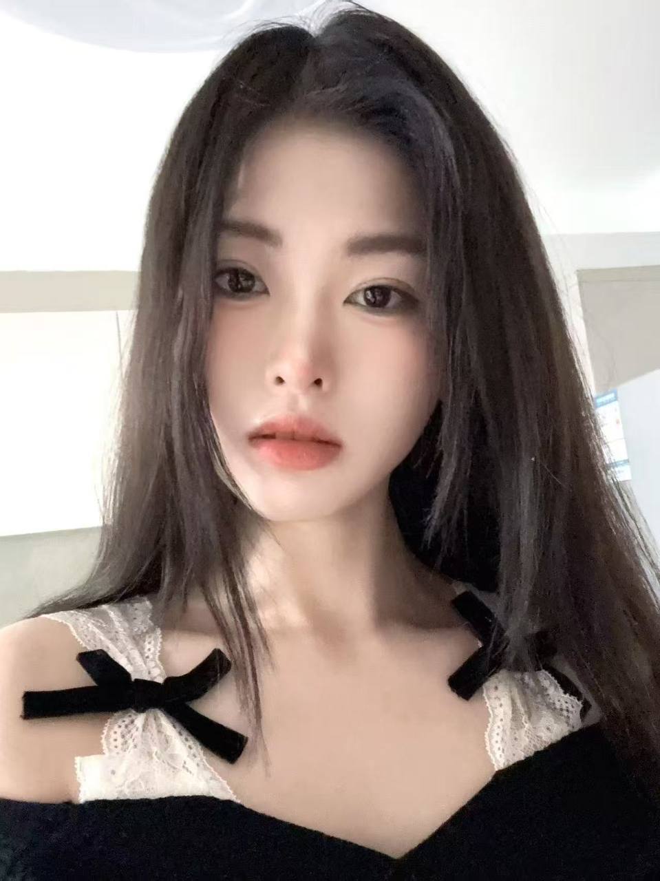 江苏 苏州 24岁 165cm 90 B杯 可爱乖巧,听话懂事,配合度高放得开,会给情绪价值 SM:否 无套:否 口交:可 过夜:可 同居:可 可飞:可 价格:20 特点:可爱乖巧,听话懂事,配合度高放得开,会给情绪价值