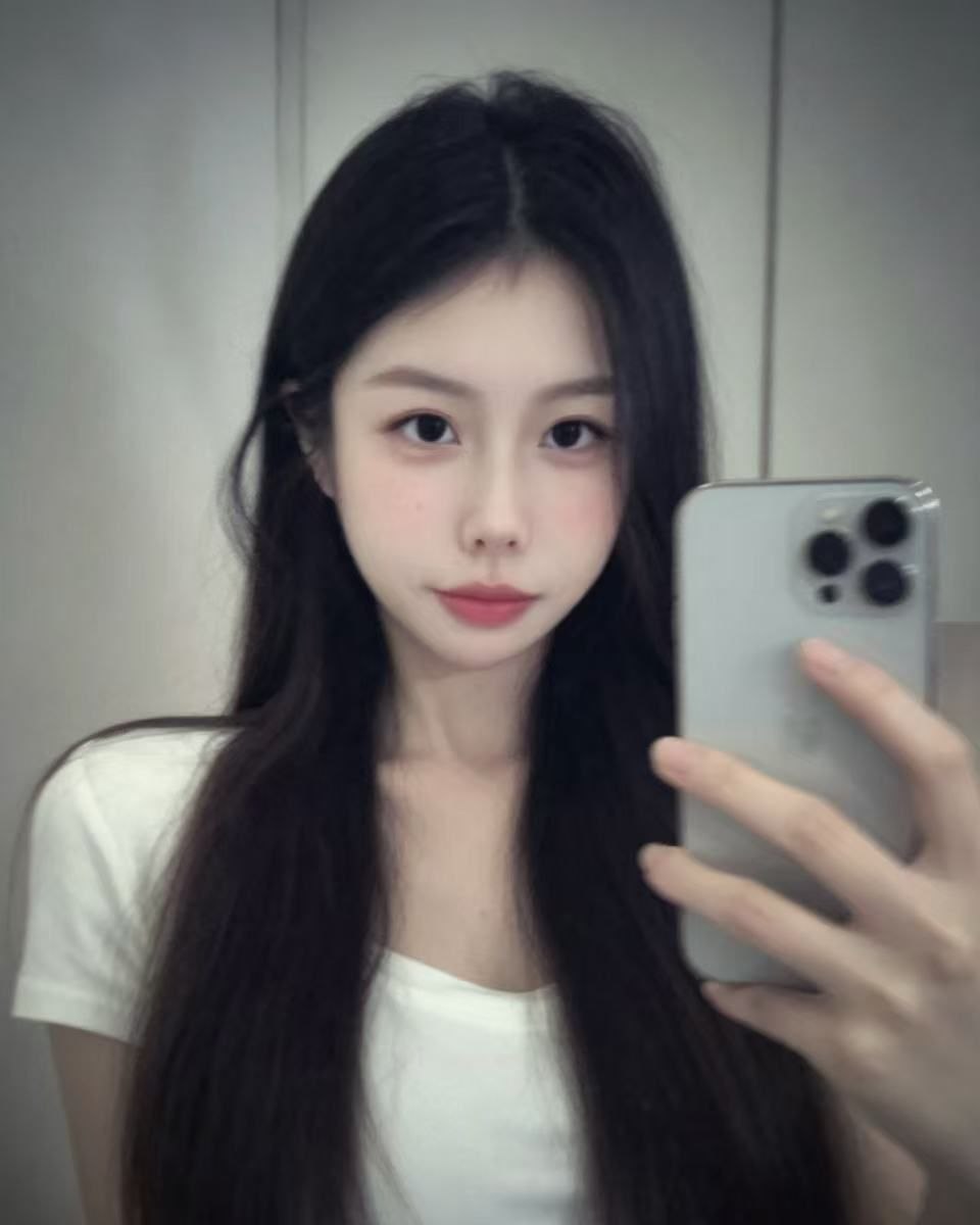 广东 韶关 24岁 161cm 88 A杯 销售 好相处,会的多 抽烟纹身:无 SM:否 无套:可 口交:可 过夜:可 同居:可 可飞:可 价格:4 特点:好相处,会的多