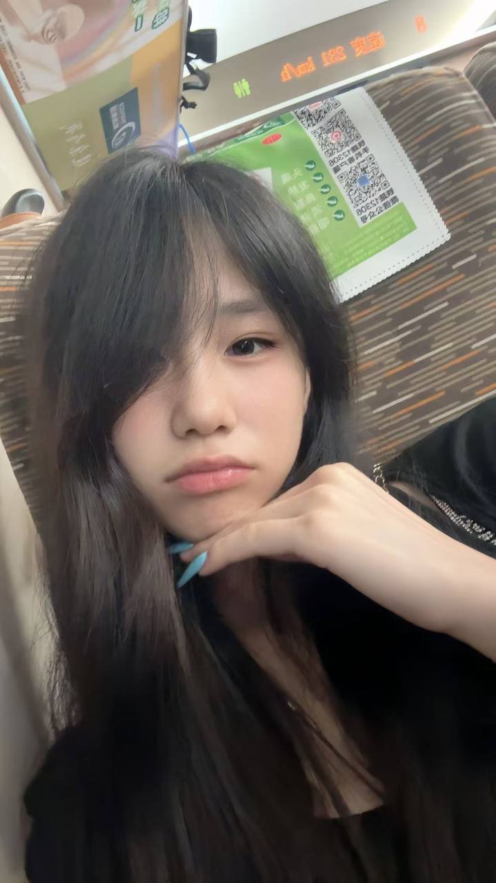 广东 韶关 18岁 165cm 98 B杯 学生 没有 抽烟纹身:无 SM:否 无套:可 口交:可 过夜:可 同居:否 可飞:可 价格:8 特点:没有
