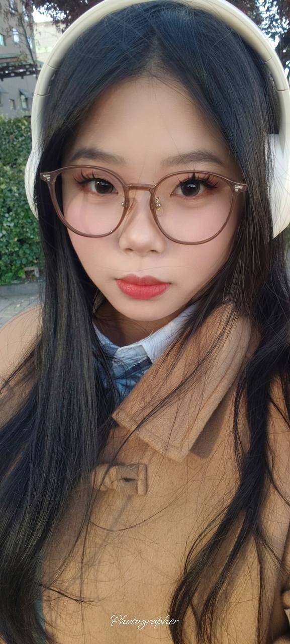 山东 泰安 19岁 160cm 120 C杯 学生 乖 抽烟纹身:无 SM:轻度 无套:否 口交:可 过夜:可 同居:否 可飞:可 价格:10 特点:乖