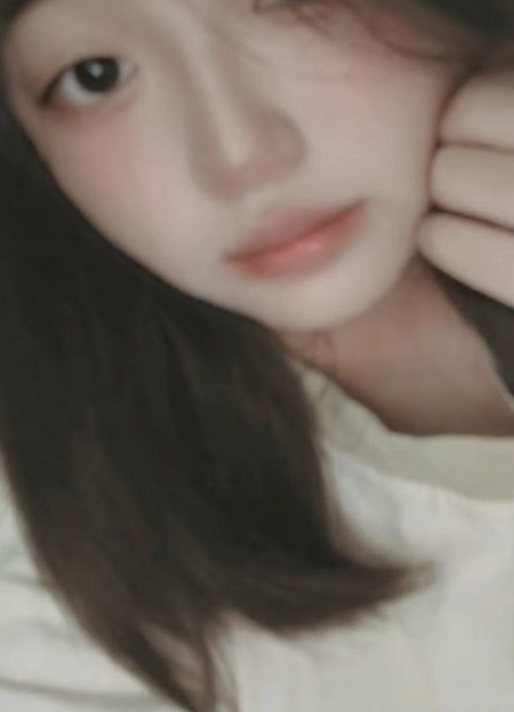 湖北 襄阳 18岁 162cm 128.5 B杯 学生 私生活简单,本人比照片好看,期待老板来开发多姿势,懂得付出陪伴和情绪价值,可在安静内敛和活泼可爱中切换 抽烟纹身:不抽烟无纹身 SM:否 无套:否 口交:否 过夜:可 同居:否 可飞:可 其他省份 价格:4.5-10 特点:私生活简单,本人比照片好看,期待老板来开发多姿势,懂得付出陪伴和情绪价值,可在安静内敛和活泼可爱中切换