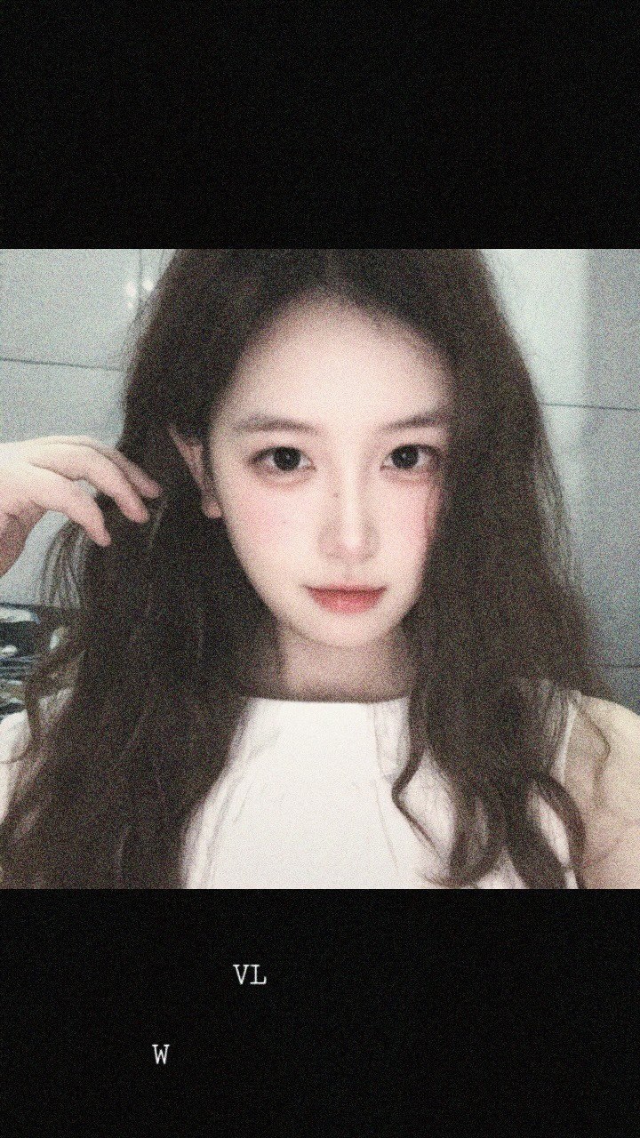 四川 成都 23岁 158cm 102 C杯 人美声甜,声音好听,长得好看。会哄人,情商高,然后会说话。会给你很好的情绪价值。会让你觉得和我在一起的时候很放松,很舒适。很松弛。笑容很甜,眼睛很美,不抽烟,不喝酒,不打牌,没有纹身。圈子很干净,没有杂七杂八的那些。身体也很干净 抽烟纹身:无 SM:是 无套:否 口交:可 过夜:可 同居:否 可飞:可 不能待长时间 价格:5 特点:人美声甜,声音好听,长得好看。会哄人,情商高,然后会说话。会给你很好的情绪价值。会让你觉得和我在一起的时候很放松,很舒适。很松弛。笑容很甜,眼睛很美,不抽烟,不喝酒,不打牌,没有纹身。圈子很干净,没有杂七杂八的那些。身体也很干净