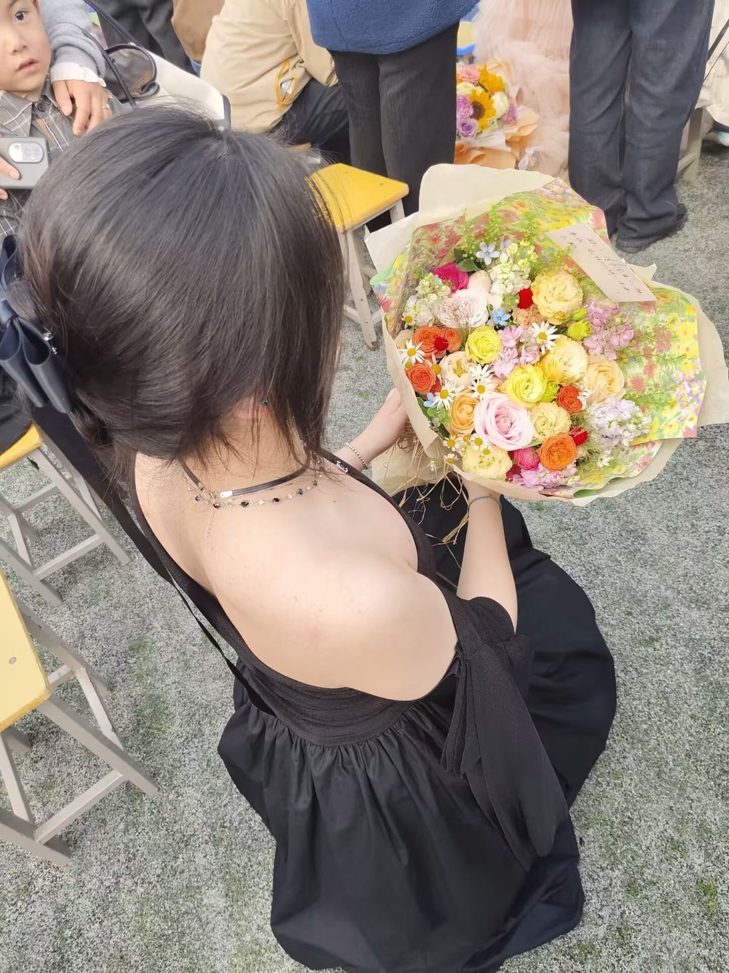 湖北 洪湖 18岁 161cm 130 B杯 学生 反差,听话可调,贴心事少 抽烟纹身:无 SM:是 无套:可 口交:可 过夜:可 同居:可 可飞:目前暂不能 特点:反差,听话可调,贴心事少