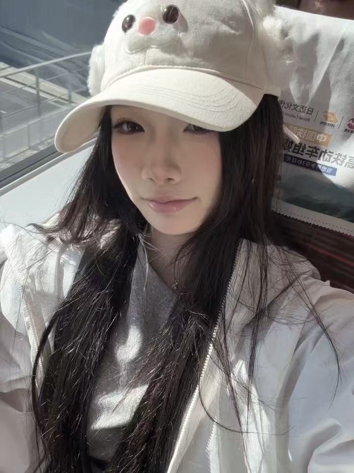 河北 石家庄 18岁 162cm 87 B杯 学生 皮肤白 性格活泼 听话 情绪价值嘎嘎好 抽烟纹身:无 SM:是 无套:可 口交:可 过夜:可 同居:可 可飞:可以 价格:30 特点:皮肤白 性格活泼 听话 情绪价值嘎嘎好