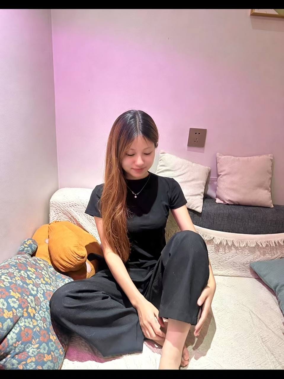 江苏 宿迁 18岁 160cm 89 A杯 自由职业 又乖又叛逆 SM:否 无套:可 口交:可 过夜:否 同居:可 可飞:暂时不能 价格:20 特点:又乖又叛逆