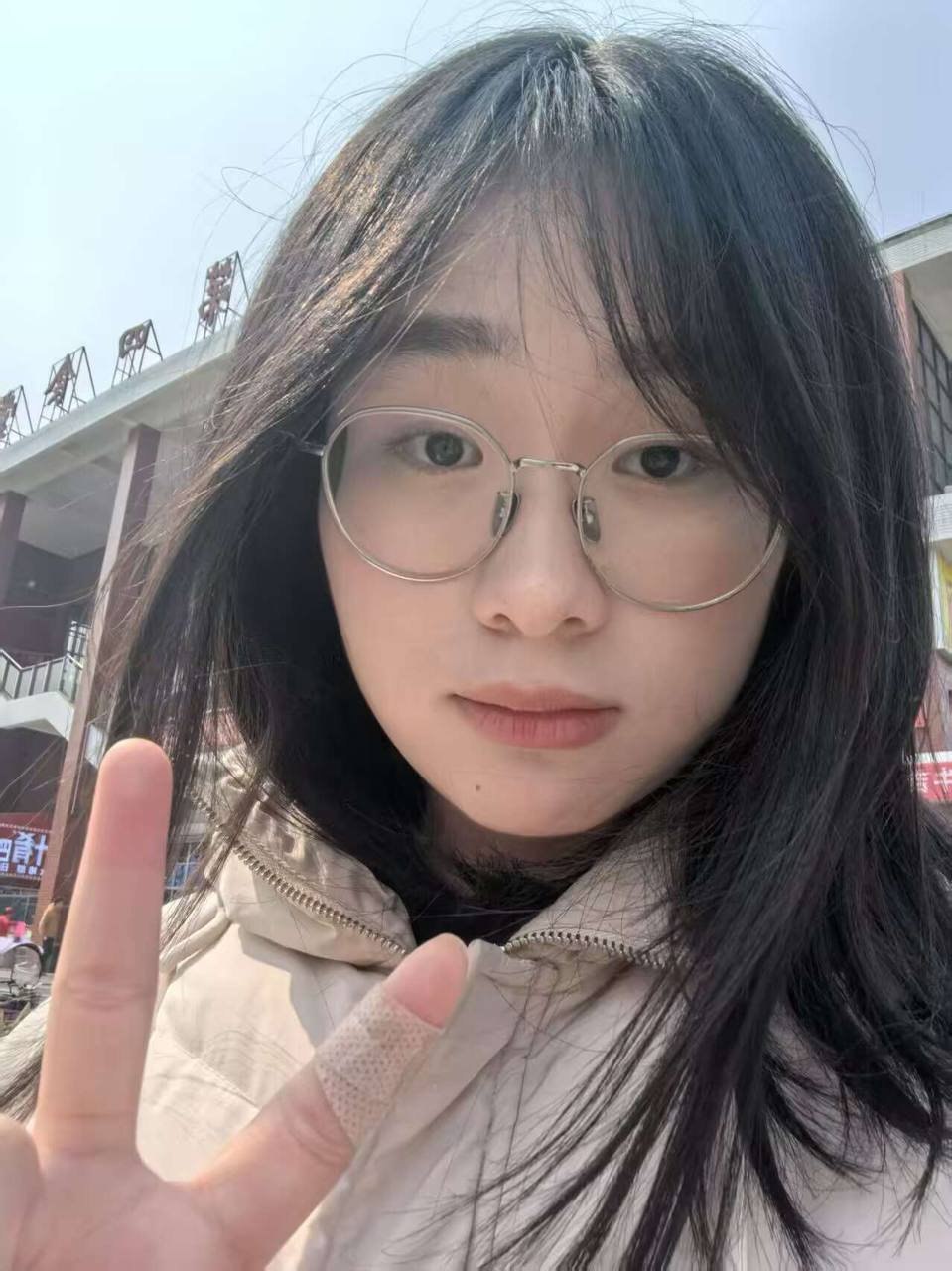 江西 南昌 20岁 165cm 130 学生 乖,听话 抽烟纹身:无 SM:是 无套:否 口交:可 过夜:可 同居:否 可飞:可 不要太远就行 价格:5 特点:乖,听话