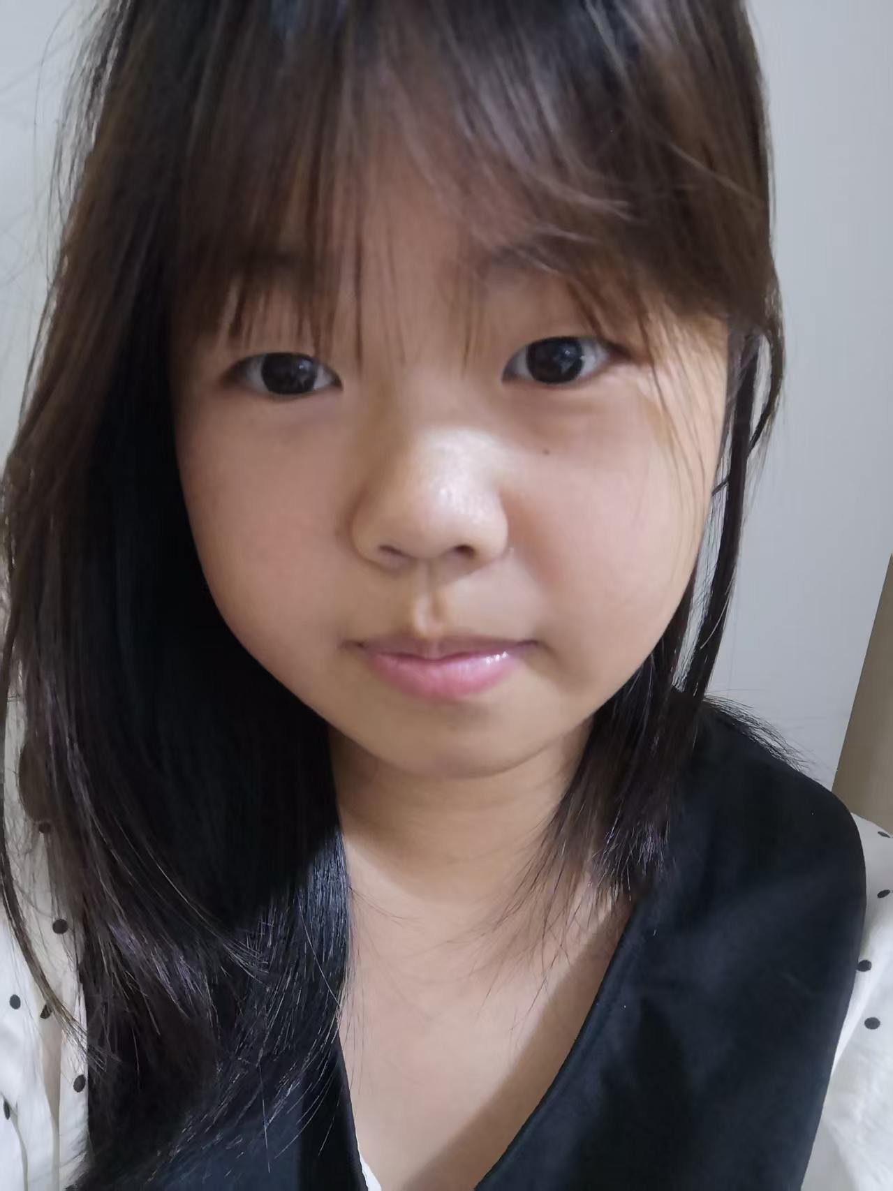 广东 深圳 18岁 157cm 100 C杯 处女 支持检测 清纯妹妹 纯素颜 胶原蛋白 抽烟纹身:抽烟但现在很少 无套:否 口交:可 过夜:否 同居:否 可飞:否 价格:2 特点:处女 支持检测 清纯妹妹 纯素颜 胶原蛋白