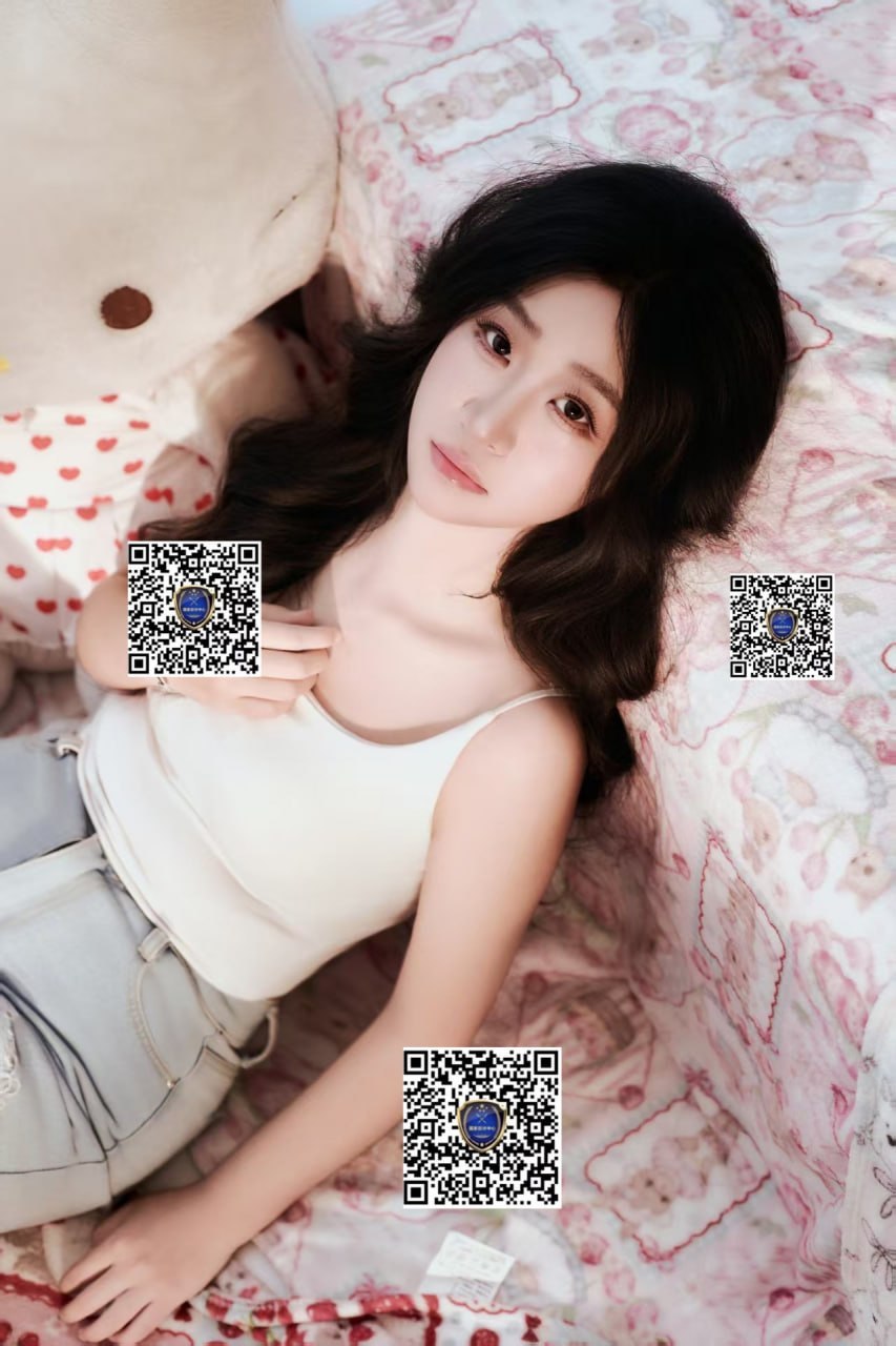 湖南 长沙 26岁 169cm 125 D杯 学生 985硕士,身材还可以,温柔听话 SM:轻 无套:否 口交:可 过夜:可 同居:可 可飞:可 其他城市,不去港澳 价格:6 特点:985硕士,身材还可以,温柔听话