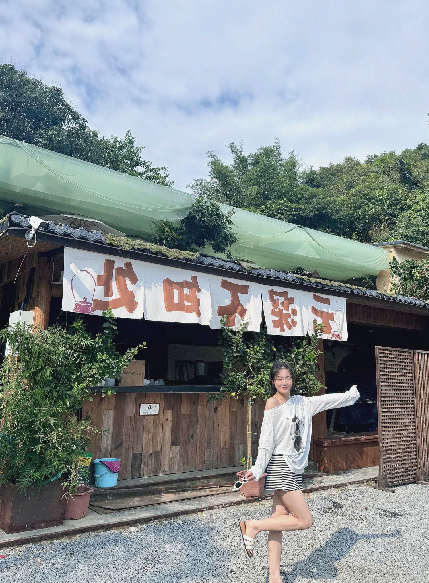 广东 深圳 26岁 167cm 92 A杯 写字楼招商 有气质 能提供情绪价值 听话 反差 骚 活好水多 抽烟纹身:无 SM:是 无套:可 口交:可 过夜:可 同居:否 可飞:可(周边城市) 价格:6-9 特点:有气质 能提供情绪价值 听话 反差 骚 活好水多